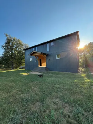 Relax and Recuperate at Garbo’s Goodnight Colorado River Cabin