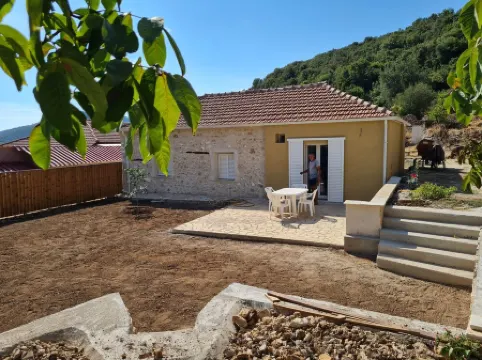 Single-storey house in typical Greek village