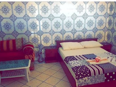 Nice studio in the top floor+ terrasse, low budget