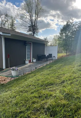 Charming Eastham Guesthouse Отели рядом с Аэропорт Шарлотсвилл