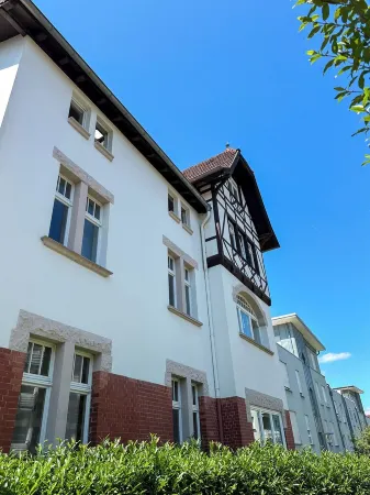 Exclusive city studio with 3 bedrooms in art nouveau villa & Hercules view for 8 guests