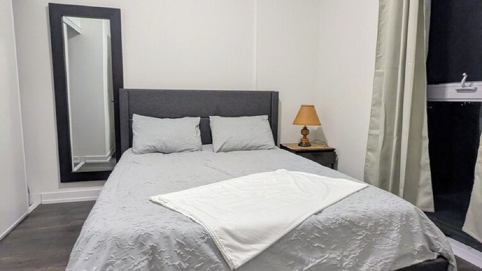 Stylish Oakville Condo to Call Home
