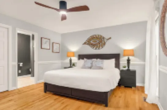 7BR Massanutten Home with Hot Tub, Sauna, and Game Room. Sleeps 18!