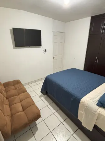 Beautiful full house with 3 bedrooms and 2 bathrooms! - We issue invoice.