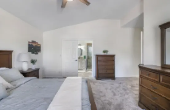 Luxury Home near Canyon; HOT TUB