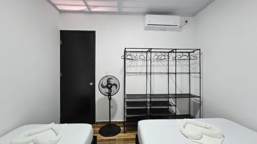 Family Amazon Minimalist