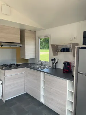 camp'hôtel 1 bedroom/1 bathroom/kitchen living room large terrace overlooking nature! Hotels in Belleme