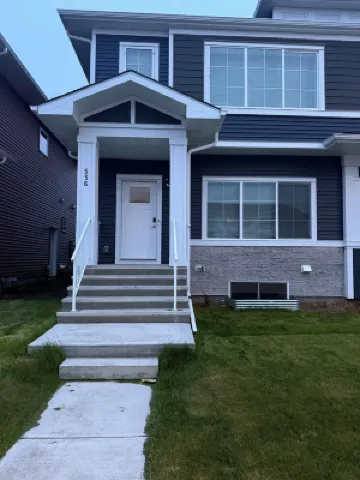 New 3BR home near Calgary & Banff 切斯特梅爾酒店