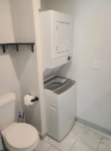 Stay just 5 minutes from downtown in this spacious 1-bedroom retreat.