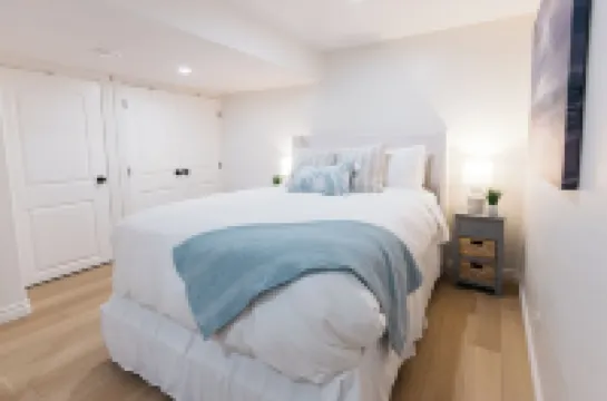 Coastal Cove; A Tranquil Getaway