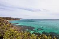 Miss Sunshine Boutique Accommodation Mount MarthaPool, Pet & Kid Friendly