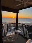 Breathtaking Ocean view, few steps to the beach!!!!! - 4-Star