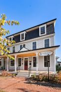 Historic 2 Bed/2 Bath Downtown Loft w/Park View & Spa Access