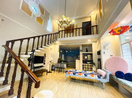 Italian vibe luxury villa with pool and garden