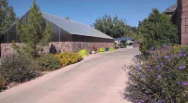 Tropical Secret Garden with heated pool