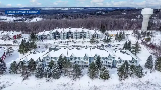 Wildwood Hot Tub + Indoor/Outdoor Pool + Sauna + Game Room