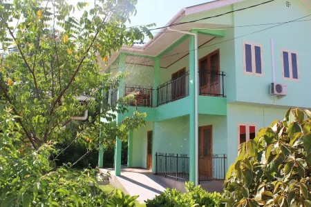 Apartments for 4 persons Chez Antoine Отели рядом с Аэропорт Праслен