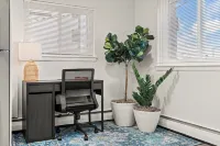 Therapeutic 2 King Bedroom Apartment in Downtown Conshohocken