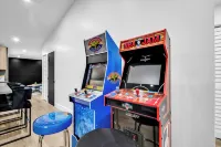 Central Miami Family Entertainment Home Hotels in Tamiami