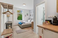 Vorstadtoase für 2 - 2023 eröffnet - Netflix, Parken, Queensize-Bett, Nähe BER Các khách sạn ở Eichwalde