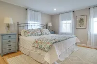 1 Mi to Beach Cape Code Family Retreat with Patio - Homestays