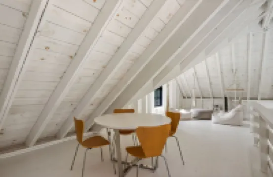 Featured in Boston Globe- fully renovated cape w/ pool & modern barn pool house 奧爾良酒店