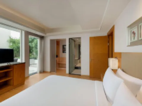 Ramada by Wyndham Ghaziabad Vasundhara Hotels in Ghaziabad