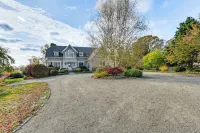 Groton Home < 1 Mi to Beach on Long Island Sound! - Bintang 4