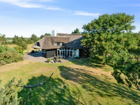 "Gertrudis" - 2km to the Fjord