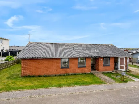 "Agne" - 400m from the Sea Отели в г. Hvide Sande