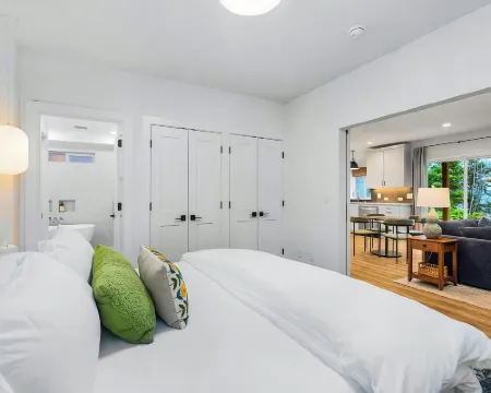 ホロウ ファーン リトリート ブレインのホテル