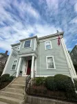 Charming Victorian Home Downtown Newport - مطابخ