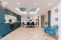 豪華海濱之家帶停車位，可容納8人，由Adliv 馬蓋特住宿飯店