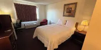 Clarion Hometown Inn - Standardzimmer Mit Queensize-Bett – Nichtraucher