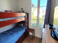 3 room house for 6 people - Selection
