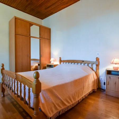 Sénezergues Garden Hideaway