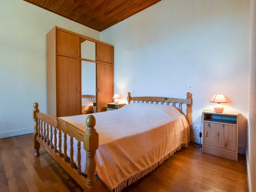Sénezergues Garden Hideaway - 2-Star