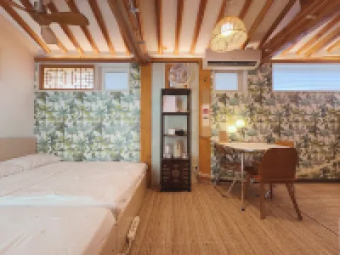 Hanok Hanok Hotels in Seochon