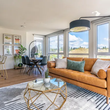 3BR | Views, Balcony, Gym | Bellevue | Sophari B