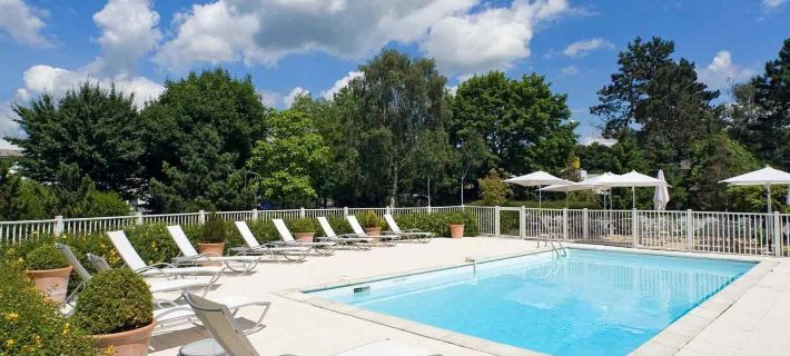 Novotel Amiens Pôle Jules Verne โรงแรมในปีการ์ดี