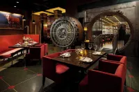 The New Yorker Hotel by Lotte Hotels - sarapan