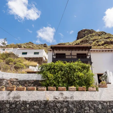 Rural Home in Agaete with Ocean Views