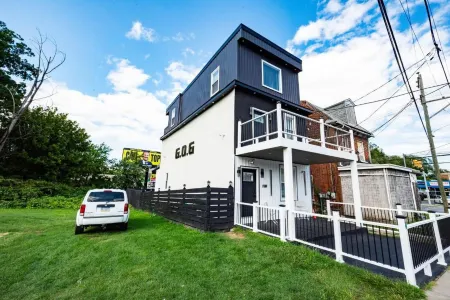 G.O.G Building Отели в г. Делавэр