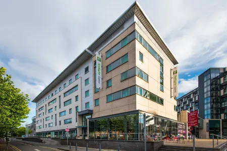 Holiday Inn Express LEEDS CITY CENTRE - ARMOURIES by IHG