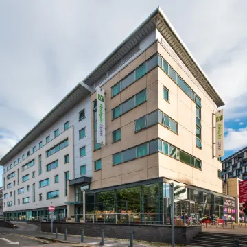 Holiday Inn Express LEEDS CITY CENTRE - ARMOURIES by IHG