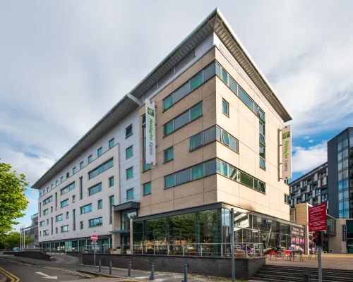 Holiday Inn Express LEEDS CITY CENTRE - ARMOURIES by IHG Hotels in Leeds