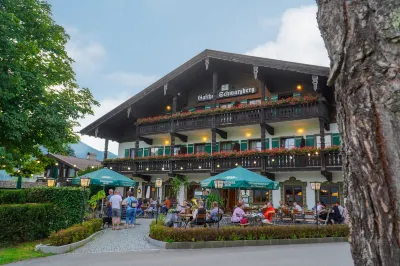 Landgasthof Schwarzberg Hotels near Badepark