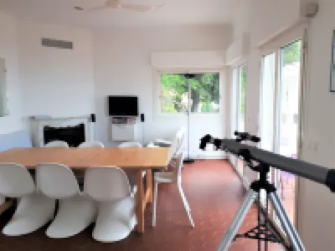 Elegant Seaside Villa in Èze