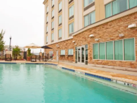 Holiday Inn Express & Suites COLUMBUS AT NORTHLAKE by IHG โรงแรมในโคลัมบัส