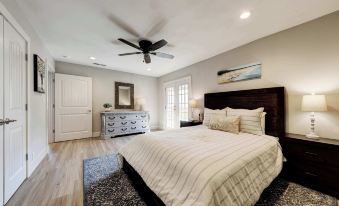 Waterfront Lake House with Hot Tub & Firepit